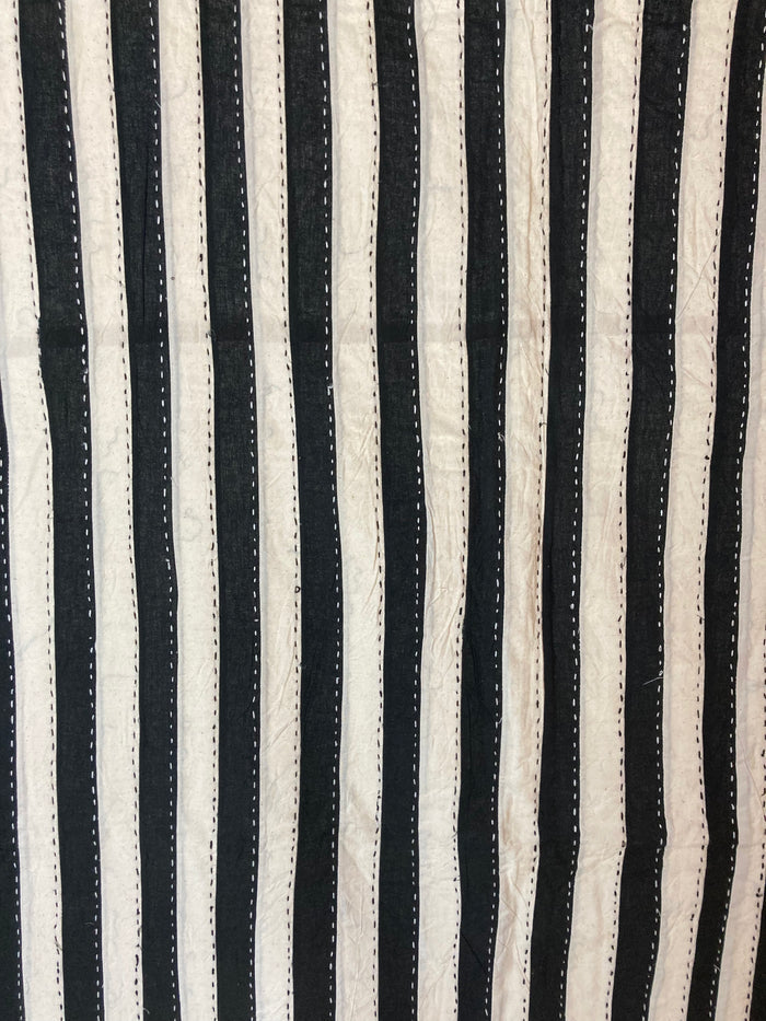 63" x 92" / Black / 100% Indian Cotton
