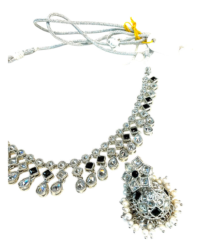 Black - Medium Size Silver Finish Necklace Set with Earrings - SJ06 08H25