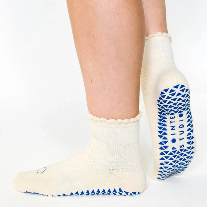 Happy Ankle Grip Socks for Pilates & Yoga - Macadamia