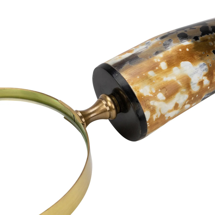Horn Magnifying Glass