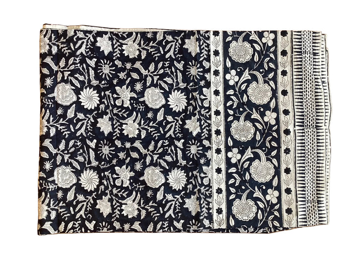 Indy Home Block Printed Tablecloth & Napkin Set