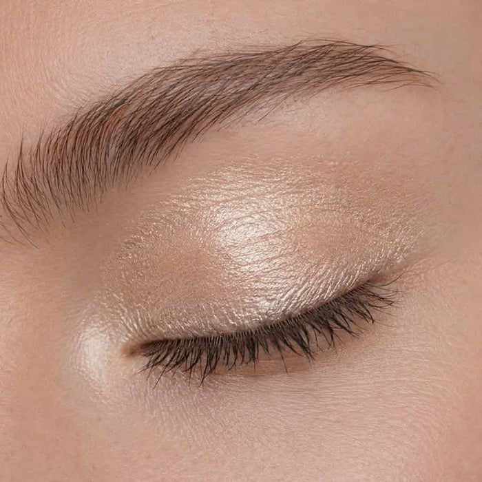 JOIK Organic Long Lasting Liquid Eye Shadow Nestemäinen Luomiväri - 00 Pearl