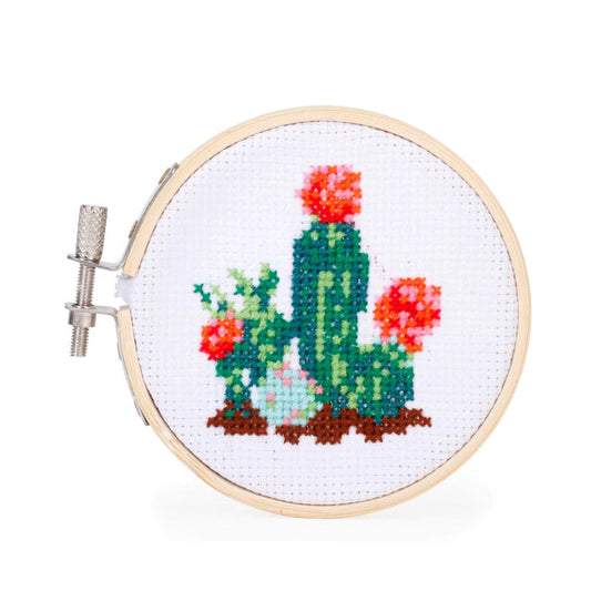KIKKERLAND Mini Cross Stitch Embroidery - Cactus