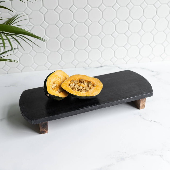 Louisa Marble Footed Serving Board Black - Magnolia Lane co. Home + Garden + Gift