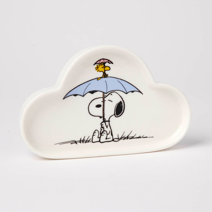 Cloud-shaped dish with Snoopy and Woodstock illustration holding an umbrella on a white background