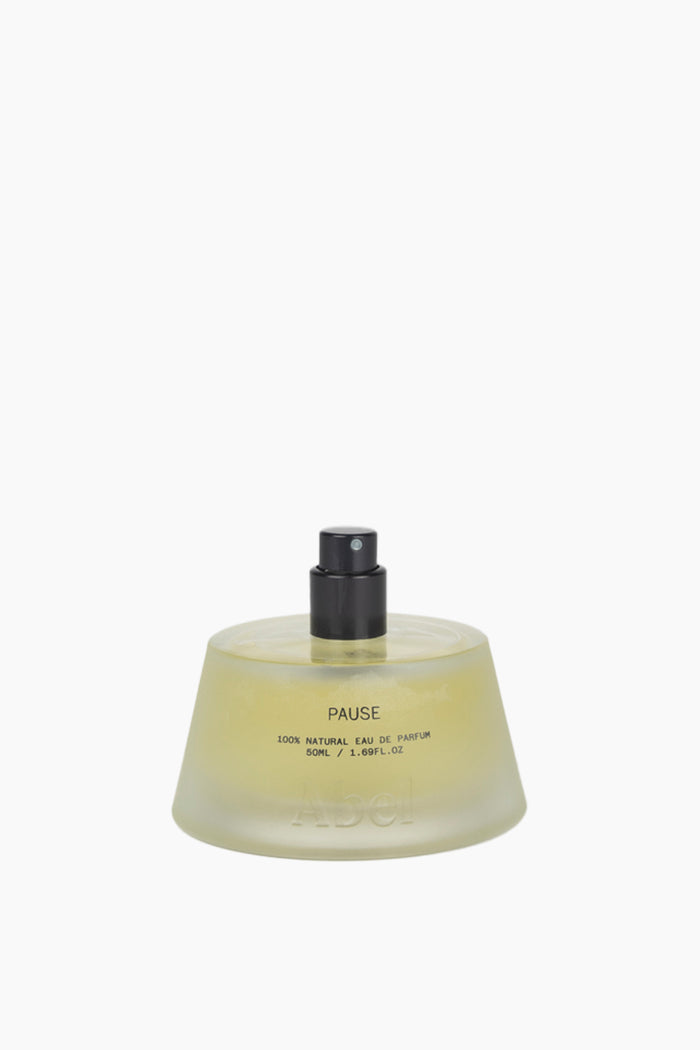 Pause | A Woody, Textured Floral