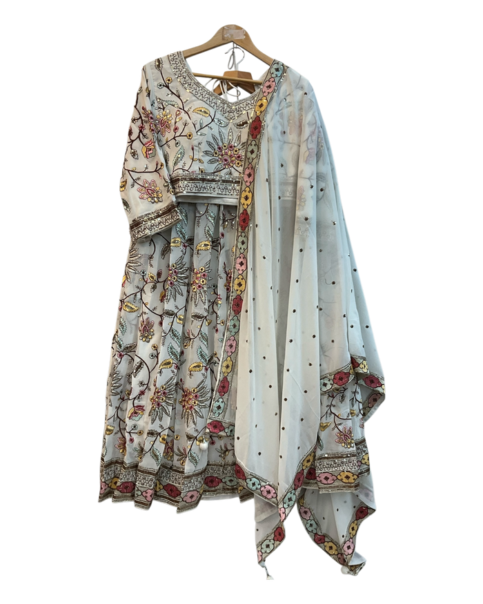 SALE! SALE! Size 18 (44" Bust) - Off White - Ready Made Lehnga Set - Haldi / Mehndi / Weddings - UK Stock - 24h Dispatch - PC2607 XX