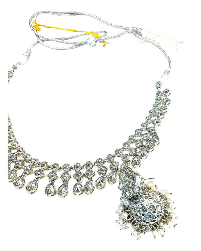 Silver / Clear - Medium Size Silver Finish Necklace Set with Earrings - SJ06 08H25