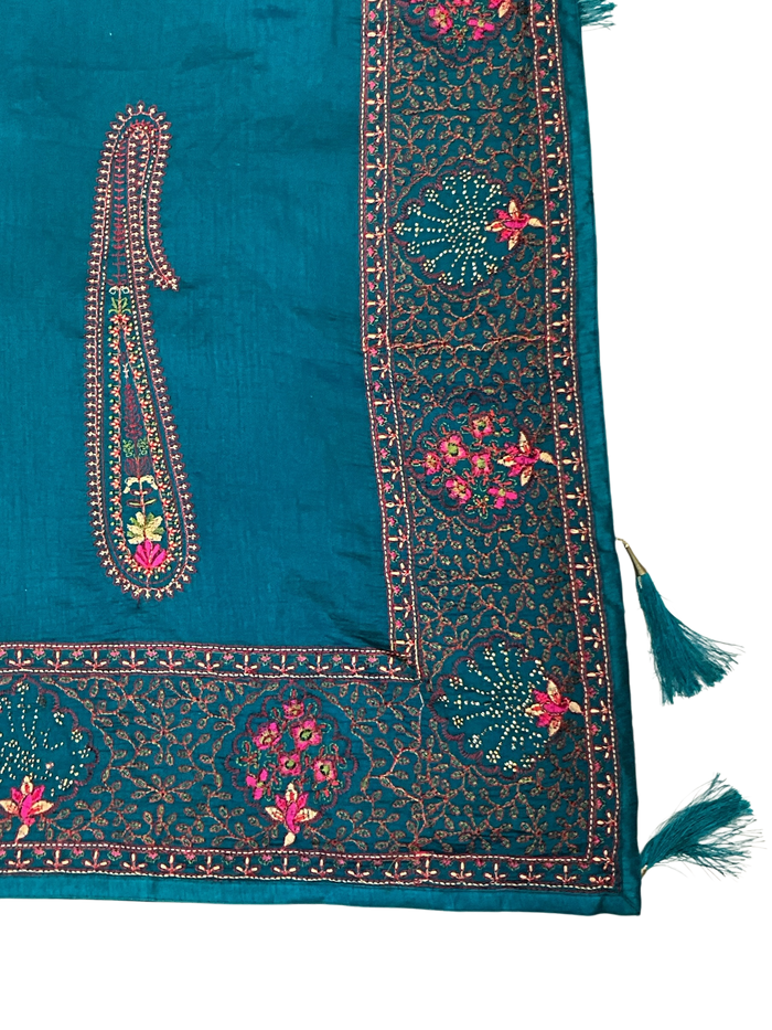 Turquoise Blue - Classic Saree with Thread Work and Blouse Piece - UK stock - 24hr Dispatch - RS2505 VY